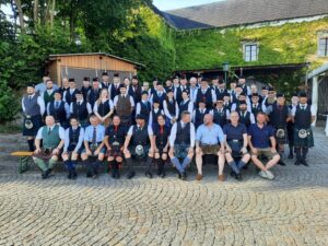 Teilnehmer, Lehrer und Organisationsteam der Summerschool Bad Kreuzen 2024